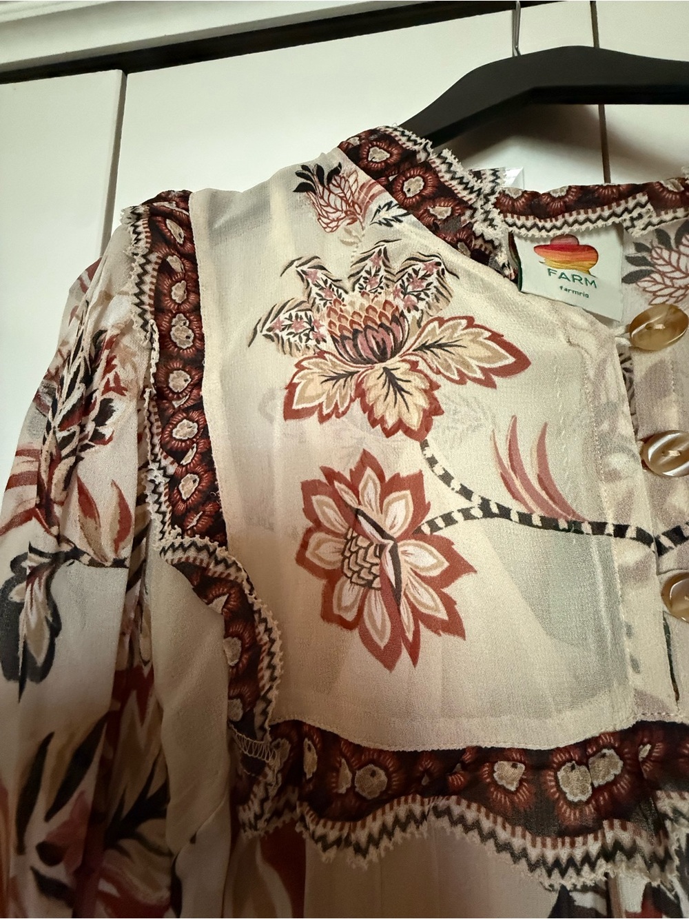 FARM RIO Sand Aura Floral Blouse - Picture 4 of 4